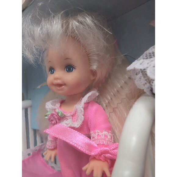 Mattel Kelly New Baby Sister of Barbie NIB #12489 Canada Version Vintage 1994 - Picture 10 of 16